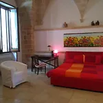 Salento. Il Giardino In Piazza Oda ve Kahvaltı 3*