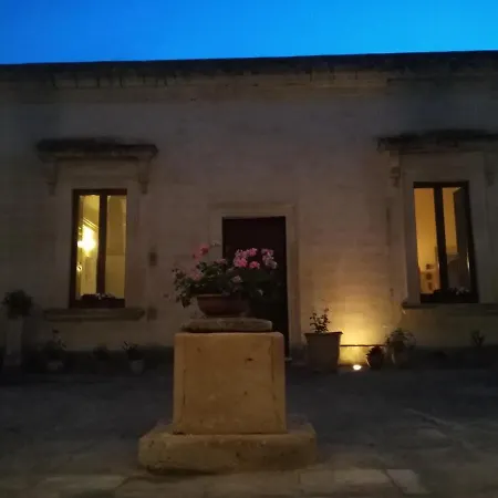 Salento. Il Giardino In Piazza * Galugnano