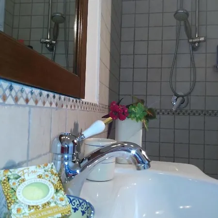 Bed & Breakfast Salento. Il Giardino In Piazza *