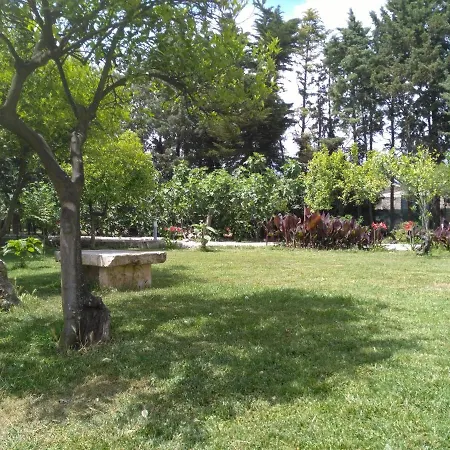 Panzió Salento. Il Giardino In Piazza