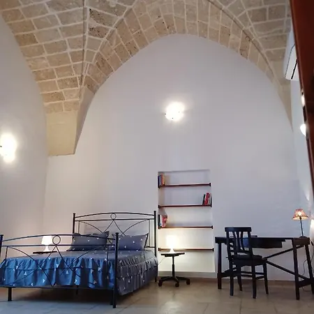 Bed & Breakfast Salento. Il Giardino In Piazza *