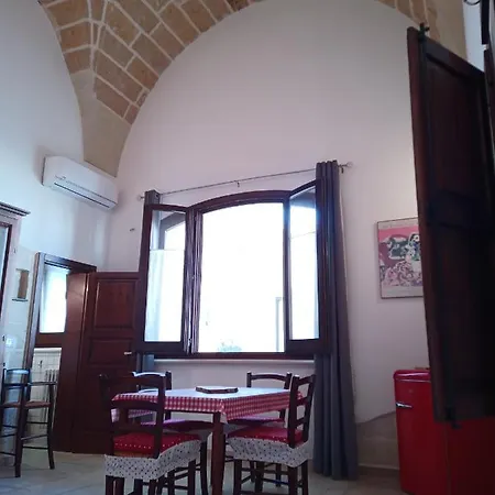 Bed & Breakfast Salento. Il Giardino In Piazza *