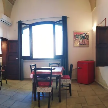 Bed & Breakfast Salento. Il Giardino In Piazza