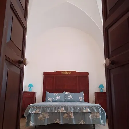 Bed & Breakfast Salento. Il Giardino In Piazza