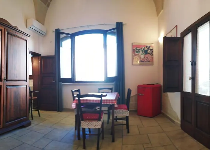 ベッド・アンド・ブレックファスト Salento. Il Giardino In Piazza